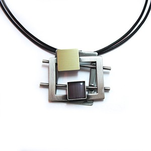 Black Leather Two-tone Square with Plum Catsite Necklace
